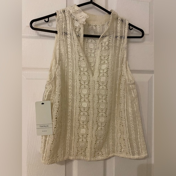 Brand new zara top! - Picture 2 of 3